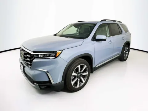 Another view of 2023 Honda Pilot Elite for sale in Indio, CA at Unicars Honda
