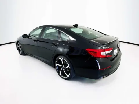 More photos of 2022 Honda Accord Sport SE at Unicars Honda, CA