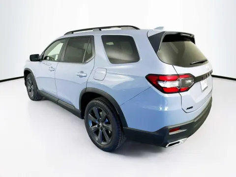 More photos of 2025 Honda Pilot Sport at Unicars Honda, CA