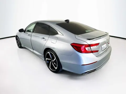 More photos of 2022 Honda Accord Sport SE at Unicars Honda, CA