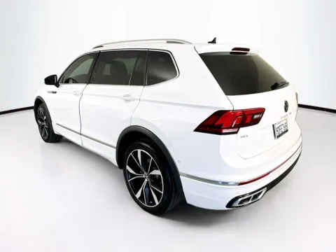 More photos of 2022 Volkswagen Tiguan SEL R-Line at Unicars Honda, CA