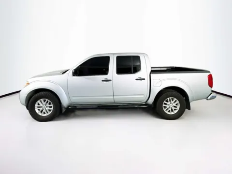 More photos of 2017 Nissan Frontier SV V6 at Unicars Honda, CA