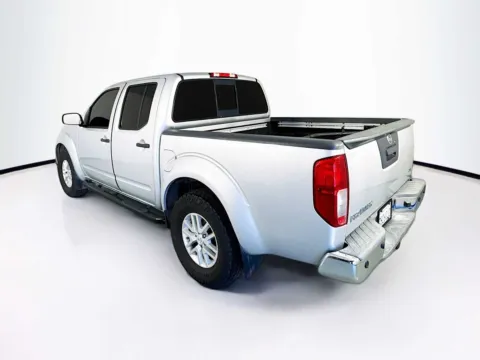More photos of 2017 Nissan Frontier SV V6 at Unicars Honda, CA