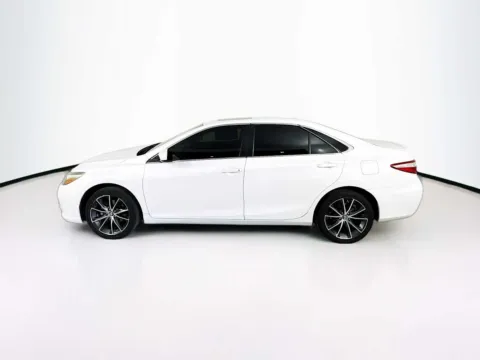 More photos of 2017 Toyota Camry XSE at Unicars Honda, CA