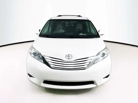 Photos of 2017 Toyota Sienna LE for sale in Indio, CA at Unicars Honda
