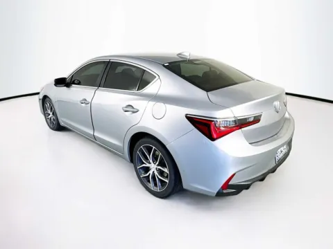 More photos of 2019 Acura ILX w/Premium Pkg at Unicars Honda, CA