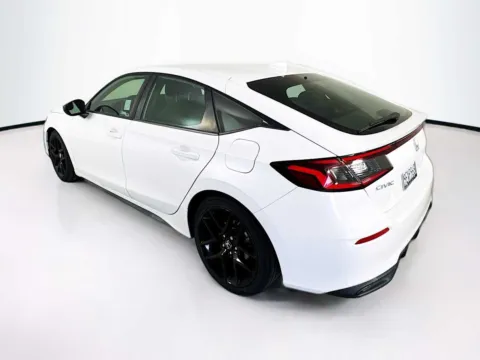 More photos of 2022 Honda Civic Hatchback Sport at Unicars Honda, CA