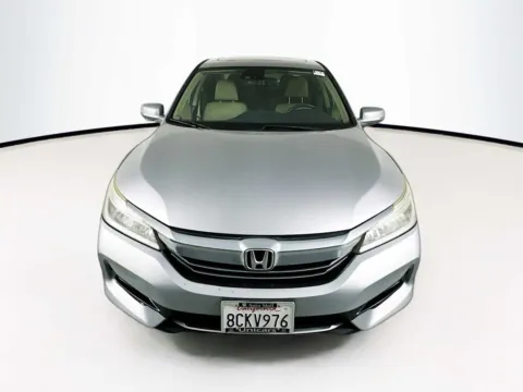 More photos of 2017 Honda Accord Hybrid Touring at Unicars Honda, CA
