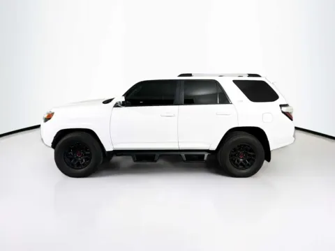 More photos of 2022 Toyota 4Runner SR5 at Unicars Honda, CA