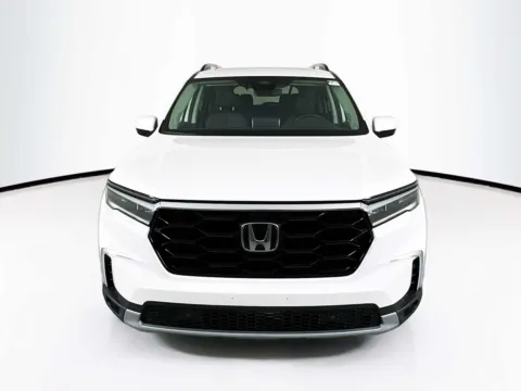 Photos of 2025 Honda Pilot Touring for sale in Indio, CA at Unicars Honda