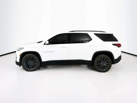 More photos of 2023 Chevrolet Traverse RS at Unicars Honda, CA