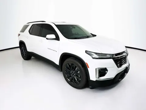 White 2023 Chevrolet Traverse RS for sale in Indio, CA