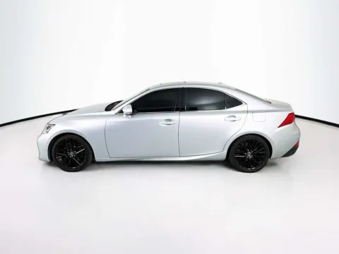 More photos of 2018 Lexus IS at Unicars Honda, CA