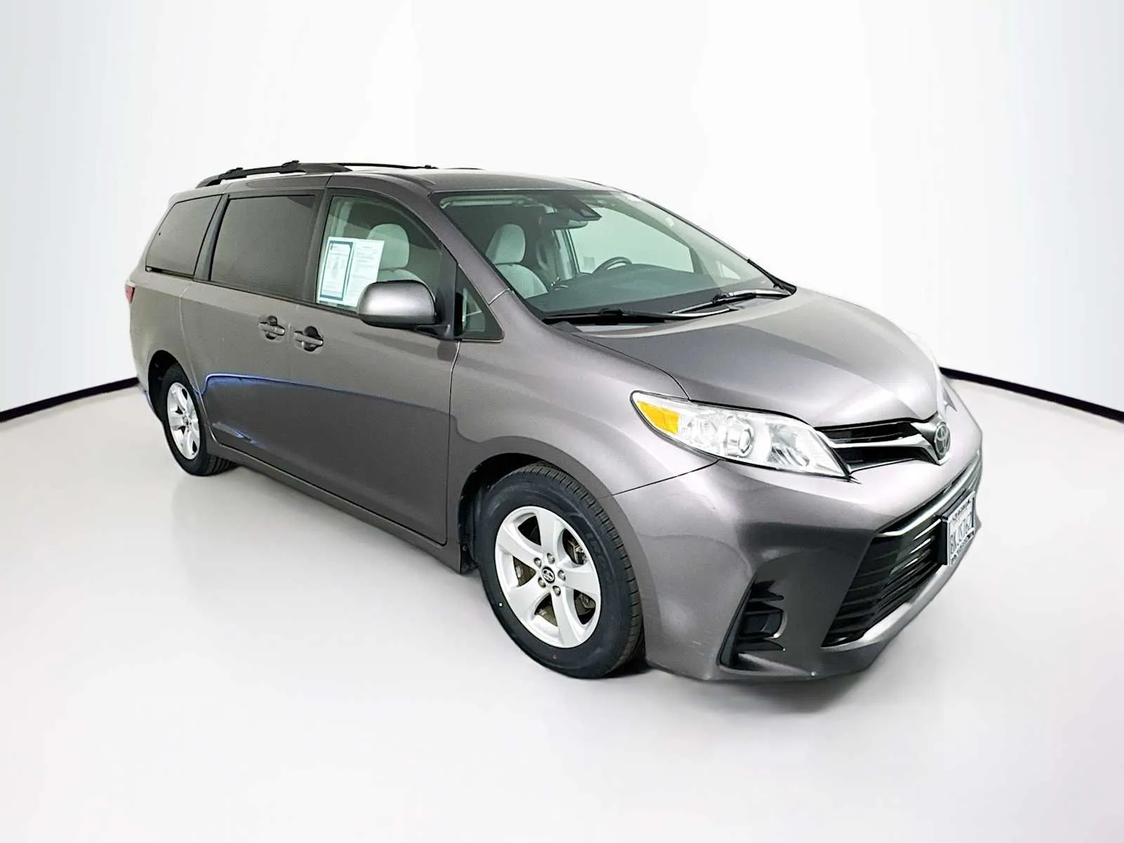 Gray 2019 Toyota Sienna LE for sale in Indio, CA