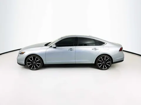 More photos of 2025 Honda Accord Hybrid Touring at Unicars Honda, CA
