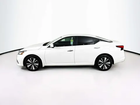 More photos of 2022 Nissan Altima 2.5 SV at Unicars Honda, CA