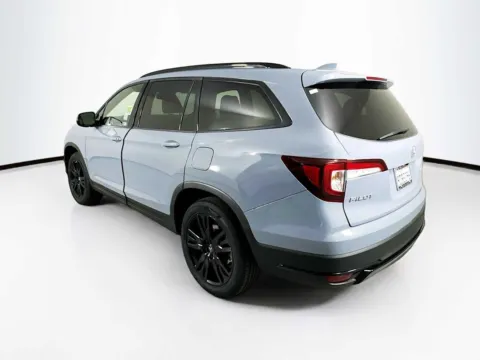 More photos of 2022 Honda Pilot Black Edition at Unicars Honda, CA