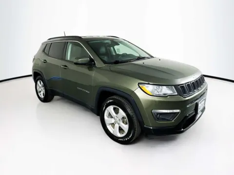 Green 2017 Jeep Compass Latitude for sale in Indio, CA