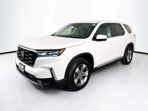 Another view of 2023 Honda Pilot EX-L 8 Passenger for sale in Indio, CA at Unicars Honda