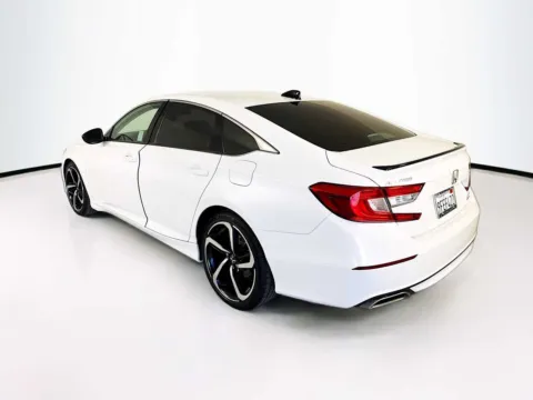 More photos of 2022 Honda Accord Sport SE at Unicars Honda, CA