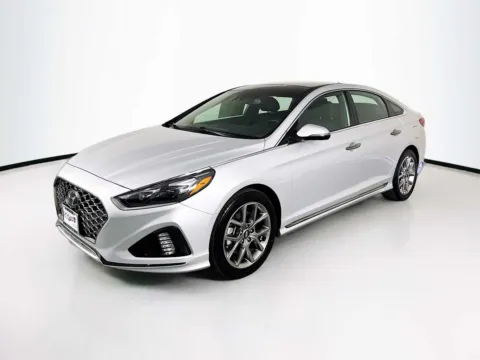 Another view of 2019 Hyundai Sonata Limited for sale in Indio, CA at Unicars Honda