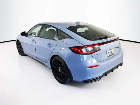 More photos of 2022 Honda Civic Hatchback Sport at Unicars Honda, CA