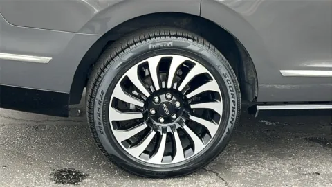 More photos of 2024 Lincoln Navigator Black Label at Fiesta Ford, Inc., CA