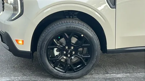 More photos of 2025 Ford Maverick Lariat at Fiesta Ford, Inc., CA