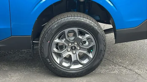 More photos of 2025 Ford Maverick XLT at Fiesta Ford, Inc., CA