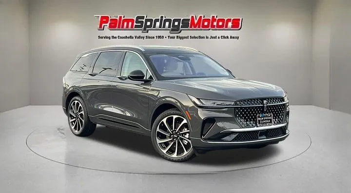 2026 Lincoln Nautilus Black Label's photo