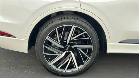 More photos of 2026 Lincoln Aviator Black Label at Fiesta Ford, Inc., CA