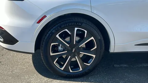 More photos of 2026 Lincoln Nautilus Reserve at Fiesta Ford, Inc., CA