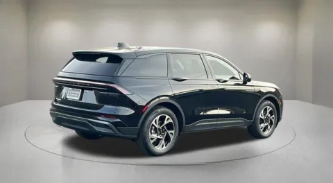 More photos of 2026 Lincoln Nautilus Premiere at Fiesta Ford, Inc., CA