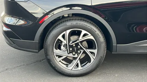 More photos of 2026 Lincoln Nautilus Premiere at Fiesta Ford, Inc., CA