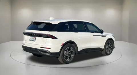 More photos of 2026 Lincoln Nautilus Premiere at Fiesta Ford, Inc., CA