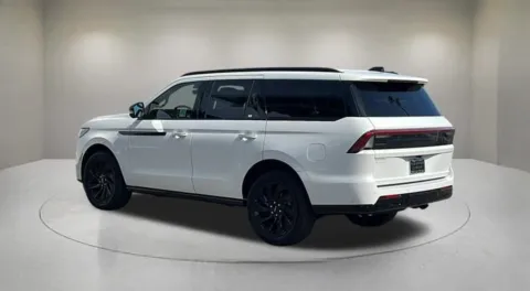 More photos of 2025 Lincoln Navigator Reserve at Fiesta Ford, Inc., CA