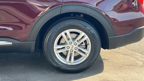 More photos of 2022 Ford Explorer XLT at Fiesta Ford, Inc., CA