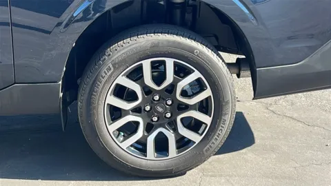 More photos of 2022 Ford Maverick Lariat at Fiesta Ford, Inc., CA