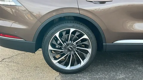 More photos of 2022 Lincoln Aviator Reserve at Fiesta Ford, Inc., CA