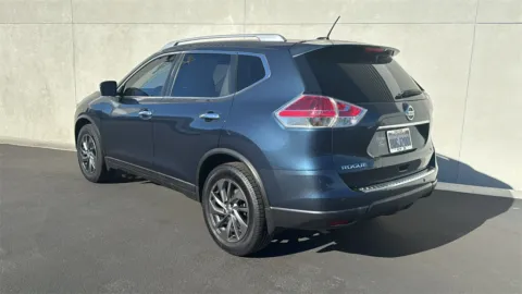 More photos of 2016 Nissan Rogue SL at Fiesta Ford, Inc., CA