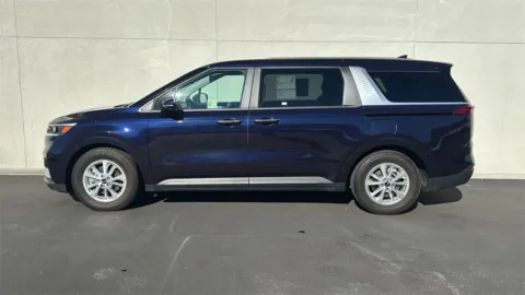 More photos of 2023 Kia Carnival LX at Fiesta Ford, Inc., CA