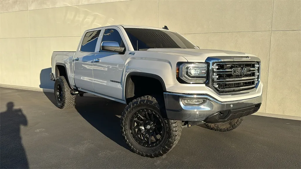 White 2018 GMC Sierra 1500 SLT for sale in Indio, CA