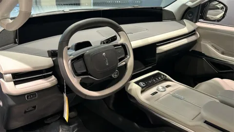 More photos of 2025 Lincoln Navigator Reserve at Fiesta Ford, Inc., CA