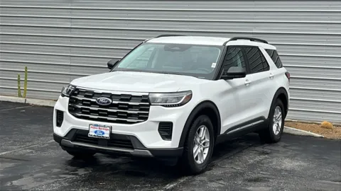 Photos of 2025 Ford Explorer Active for sale in Indio, CA at Fiesta Ford, Inc.