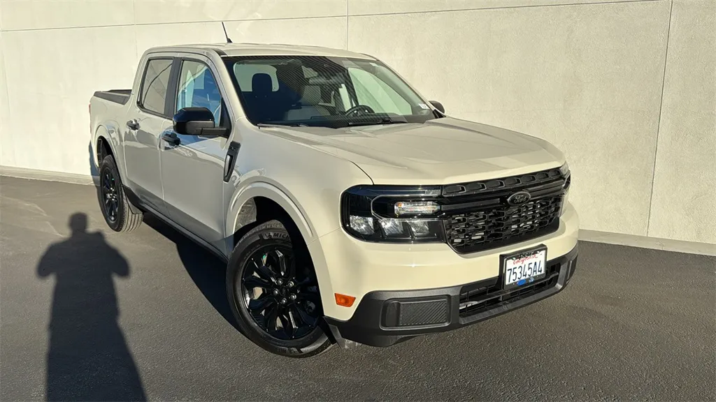 Brown 2024 Ford Maverick XLT for sale in Indio, CA