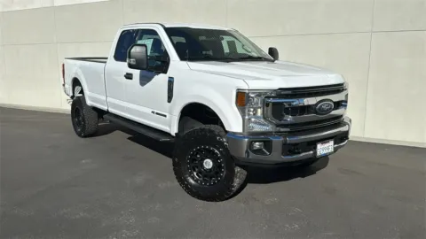 White 2022 Ford F-250SD XLT for sale in Indio, CA