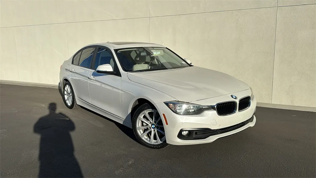 White 2017 BMW 3 Series 320i for sale in Indio, CA