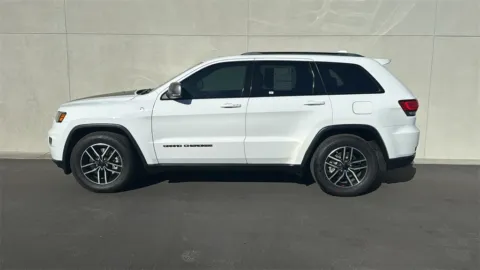 More photos of 2021 Jeep Grand Cherokee Trailhawk at Fiesta Ford, Inc., CA