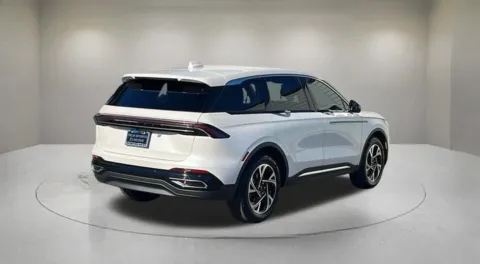 More photos of 2026 Lincoln Nautilus Premiere at Fiesta Ford, Inc., CA