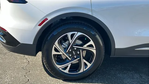 More photos of 2026 Lincoln Nautilus Premiere at Fiesta Ford, Inc., CA